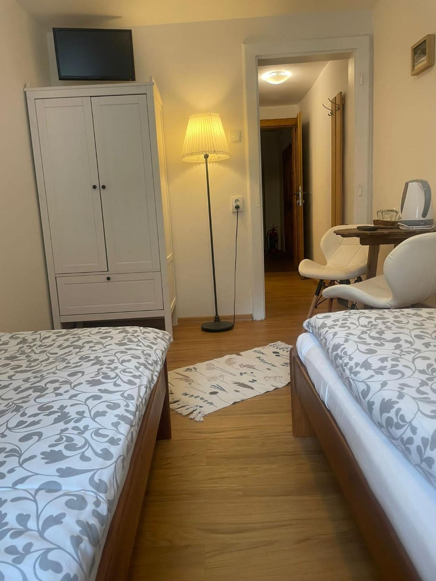 Pension Soutesky Hrensko Exterior photo